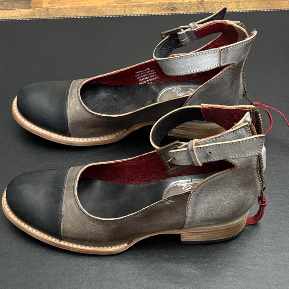 Freebird by Steven Two-Tone Leather Flats